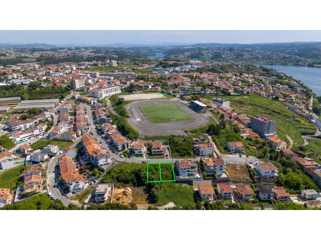2 Lotes de terreno para construção junto à marina do Freixo-12