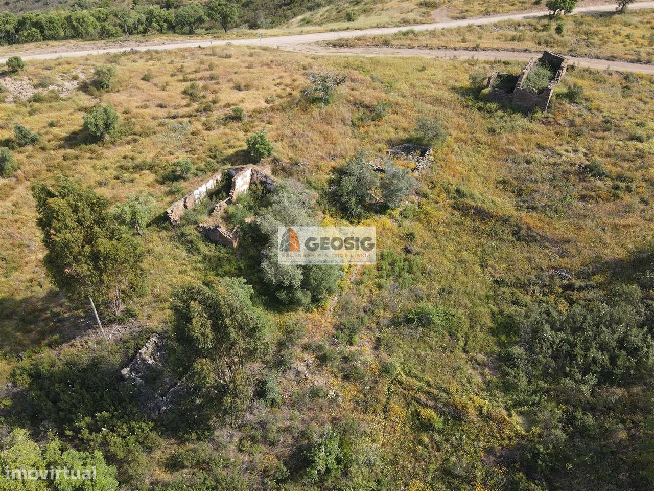 Quintinha T2 Venda em São Barnabé,Almodôvar - Grande imagem: 2/7