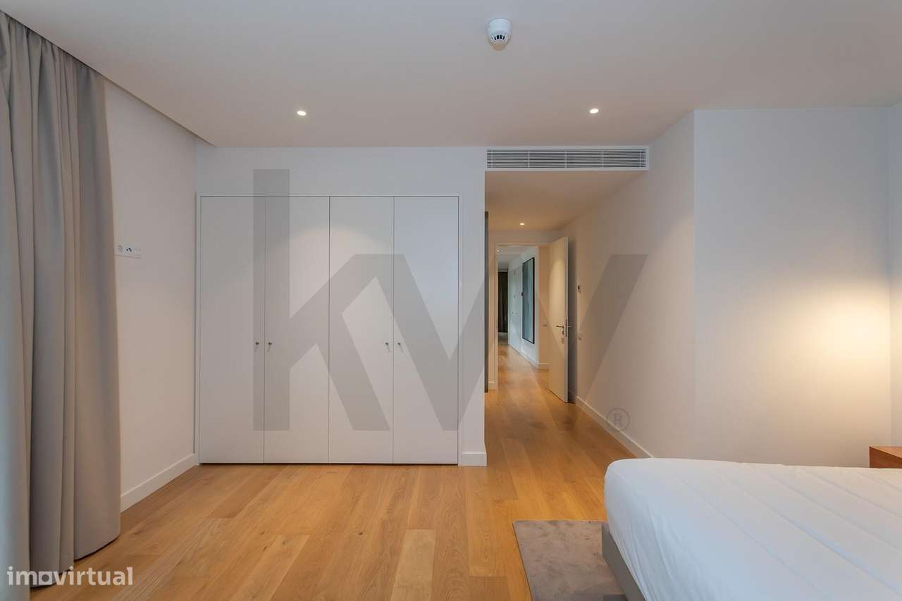 Moradia T3 no Marinha Prime - Elegância e Exclusividade na Quinta da M - Grande imagem: 5/25