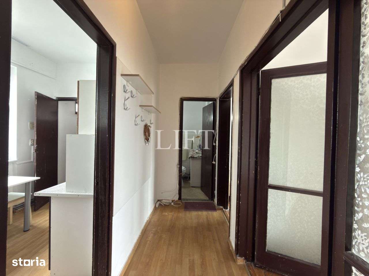 Apartament de 2 camere, decomandat, 50mp, Tractorul-5