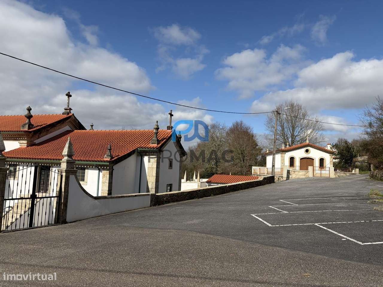 Armazém com 140 m2 inserido em terreno com 1989m2-25