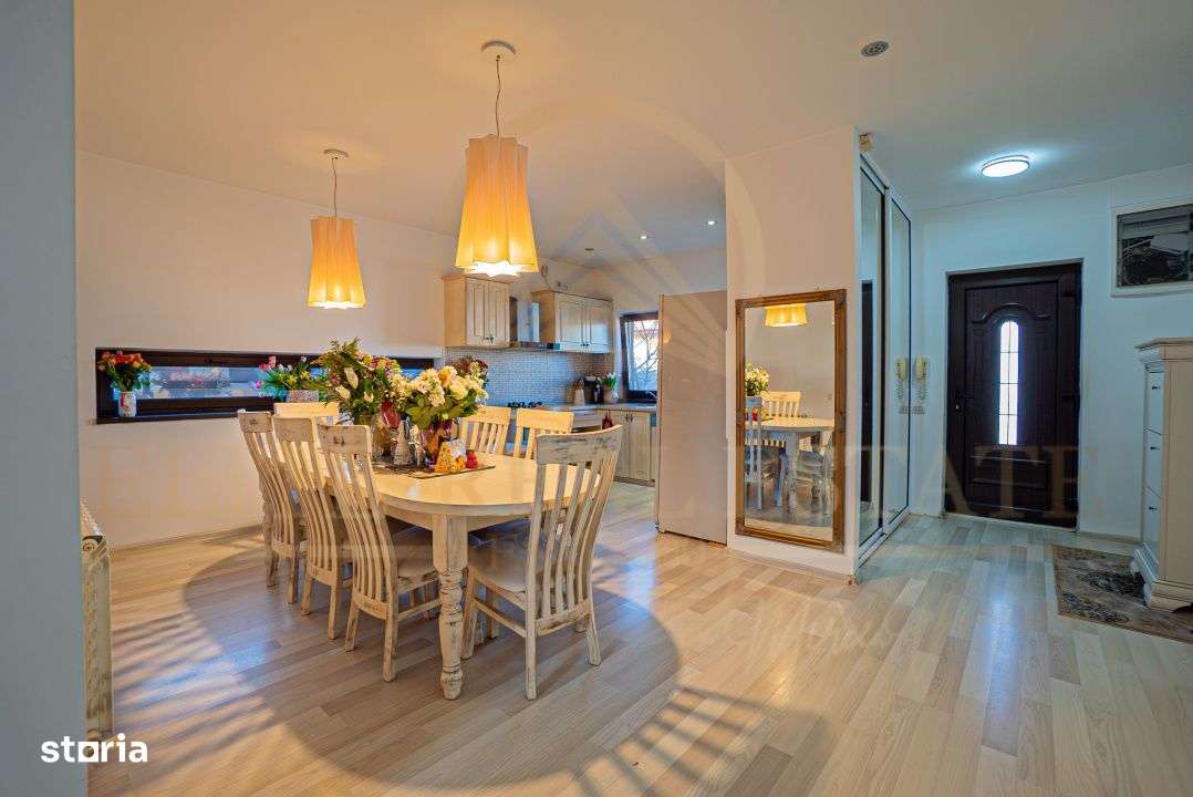 PALAZU – MALUL LACULUI – VILA 2016 LA CHEIE, ARHITECTURA DEOSEBITA! - Imagine principală: 4/20