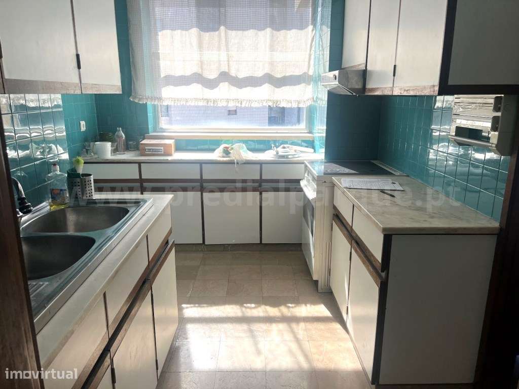 Apartamento T3+1 com varanda com 10 m2, à Praça da Galiza - Grande imagem: 5/22