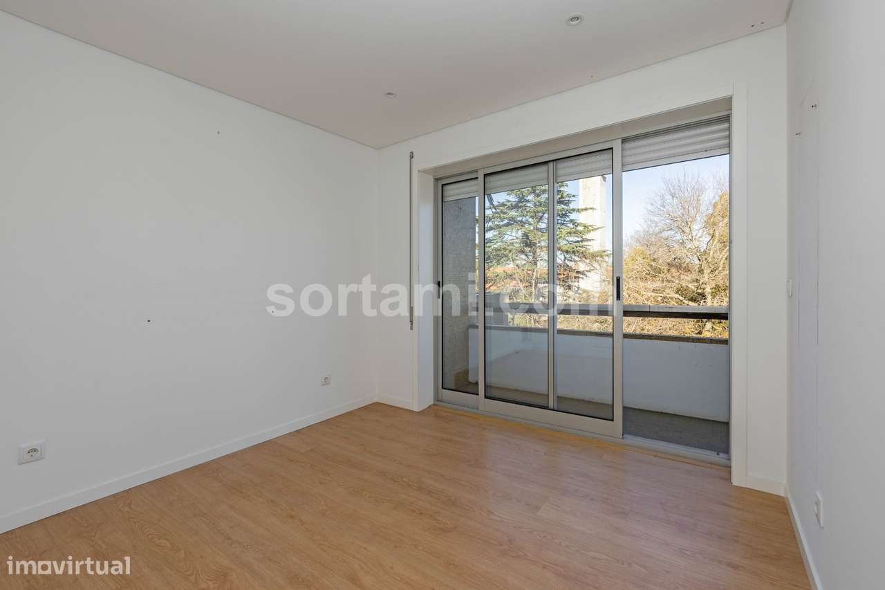 Apartamento T5 Venda em Vila Nova de Famalicão e Calendário,Vila Nova - Grande imagem: 4/37