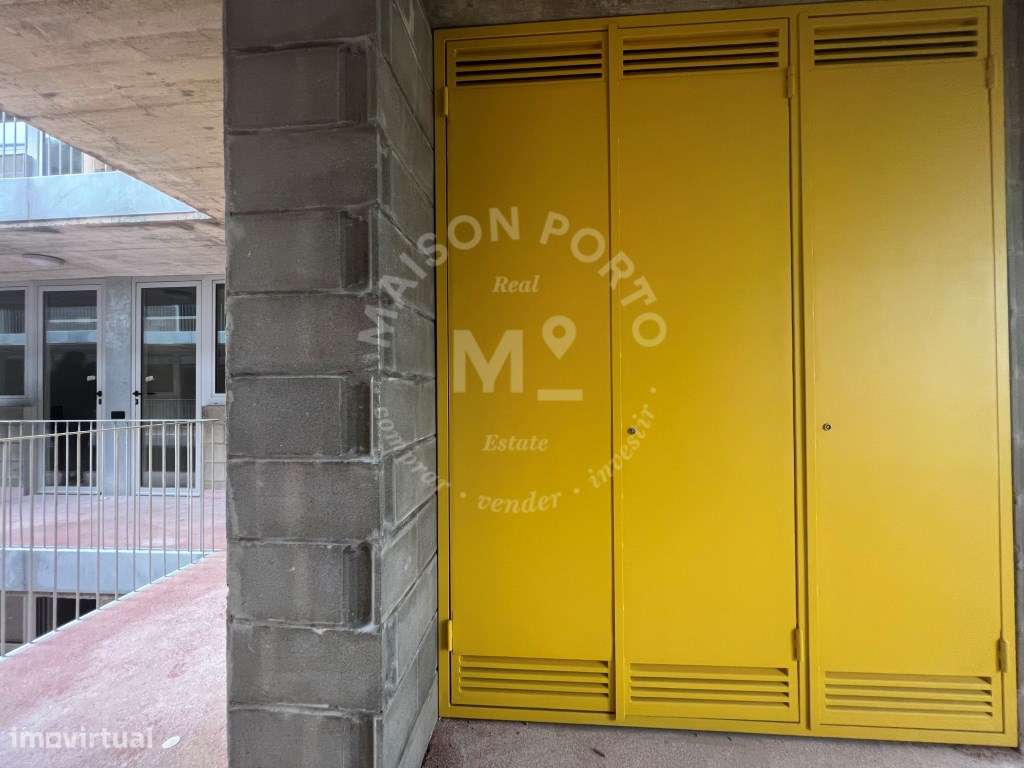 Apartamento T2+1 com 2 Varandas próximo ao Pólo Universitário do Porto - Grande imagem: 5/34