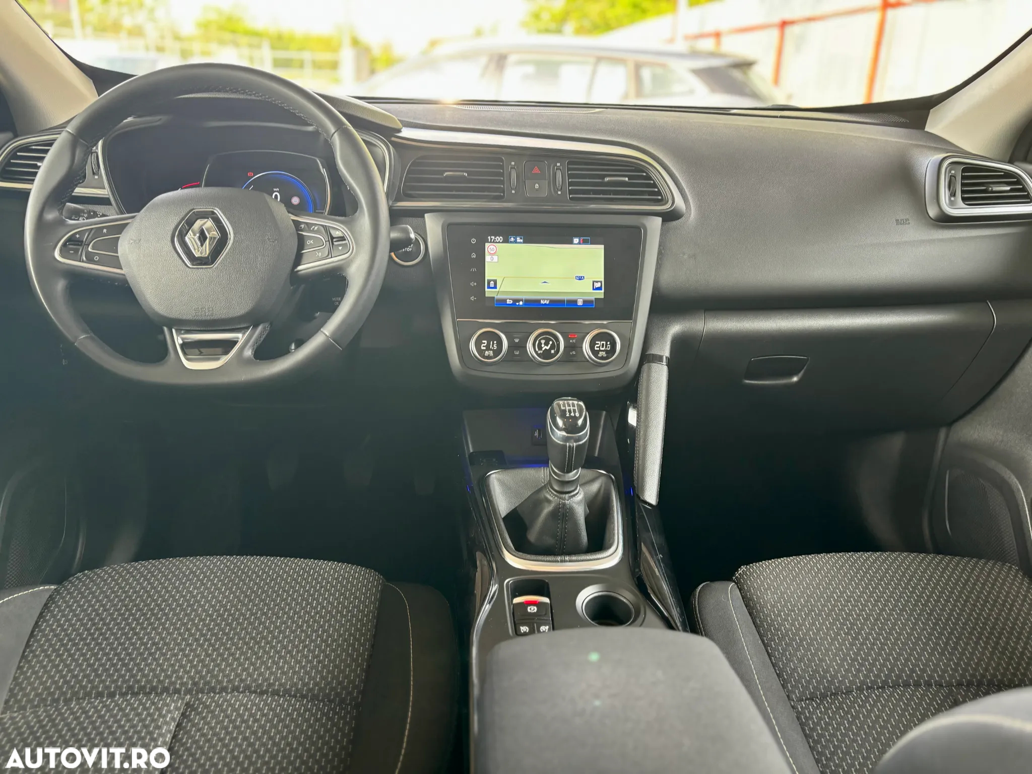 Renault Kadjar BLUE dCi 115 BUSINESS EDITION - 8