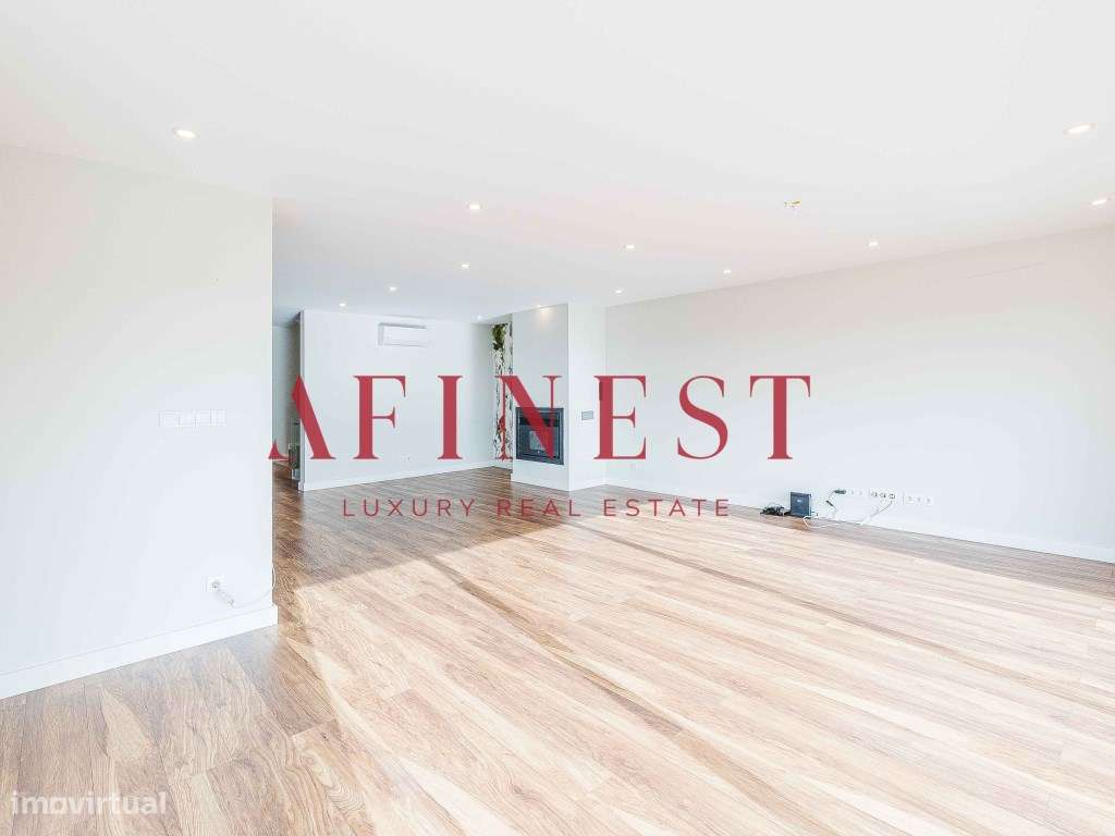 MORADIA T4 COMO NOVA | VISTA MAR E SERRA DE SINTRA | 5KM DA PRAIA D... - Grande imagem: 4/60