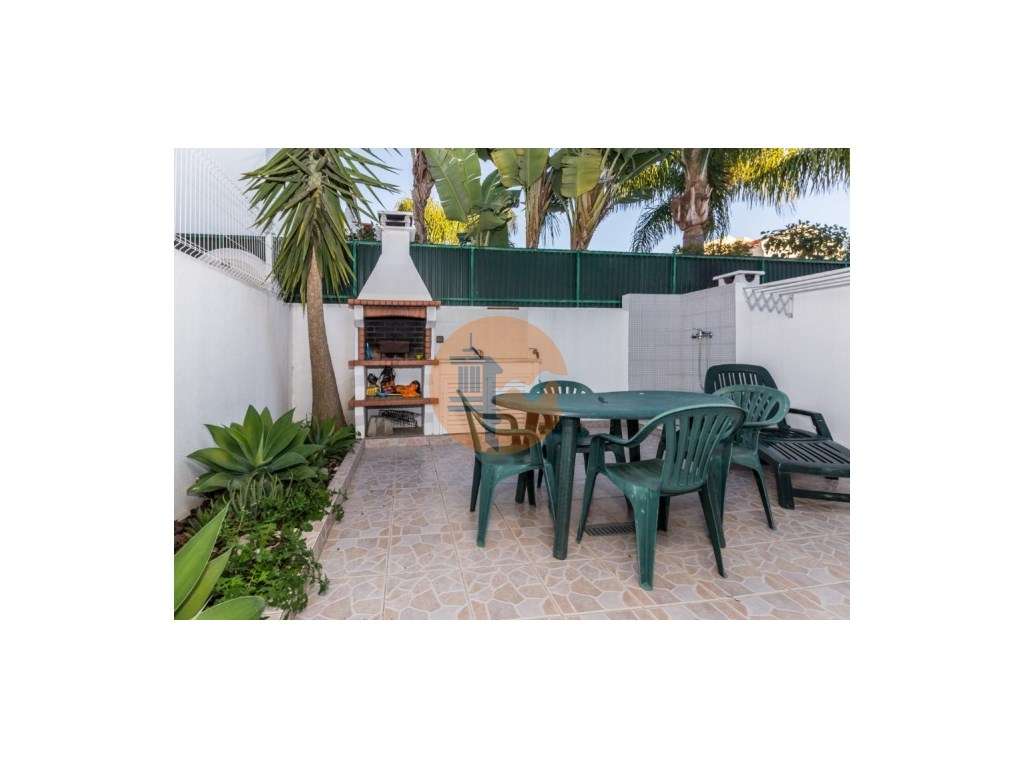 Moradia T2 Arrendamento de Outubro a Maio. Espaço exterior muito ag... - Grande imagem: 2/24