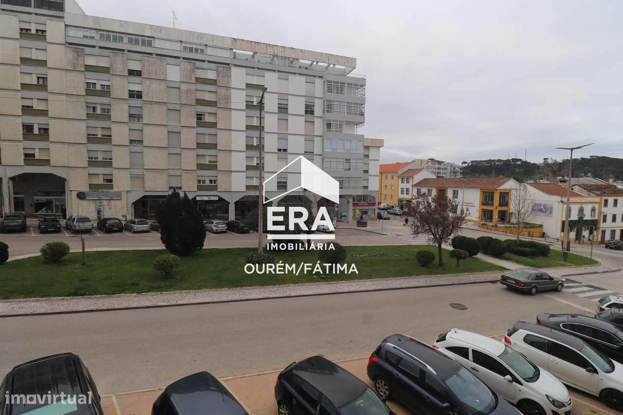 Apartamento T4 em Tomar-18