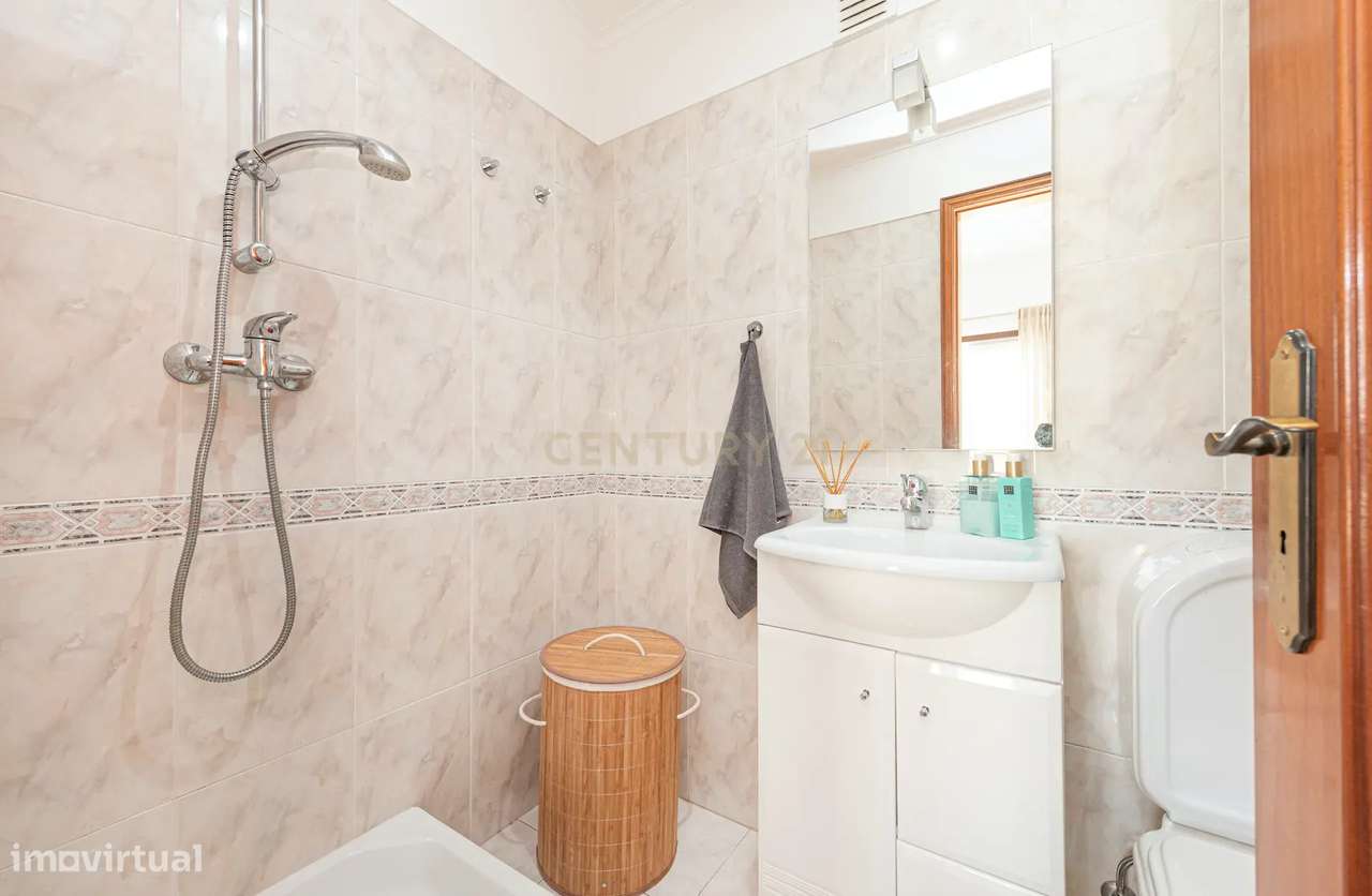 Excelente Apartamento T2  na Sobreda-19