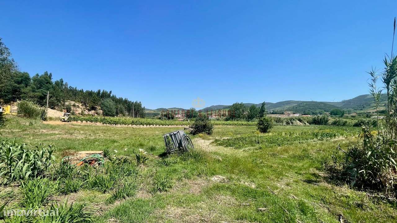 Terreno para construção localizado na Aldeia Grande, Maxial-6