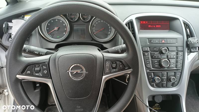 Opel Astra - 20