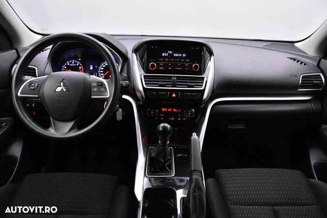 Mitsubishi Eclipse-Cross - 9