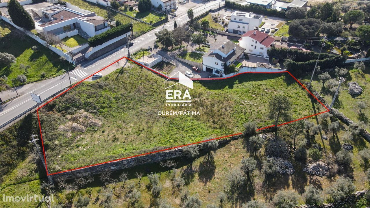 Terreno para Construção em Loureira, Santa Catarina da Serra