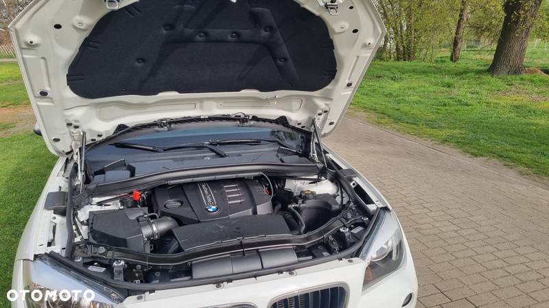 BMW X1 sDrive18d - 9