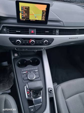 Audi A4 40 TDI quattro S tronic Advanced - 30