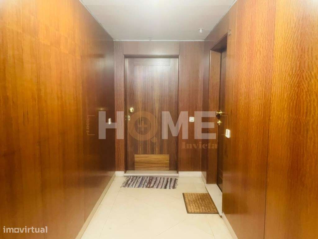 T2 com suíte, lugar de garagem e arrumos- Edifício do Lago - Pinhei... - Grande imagem: 4/20