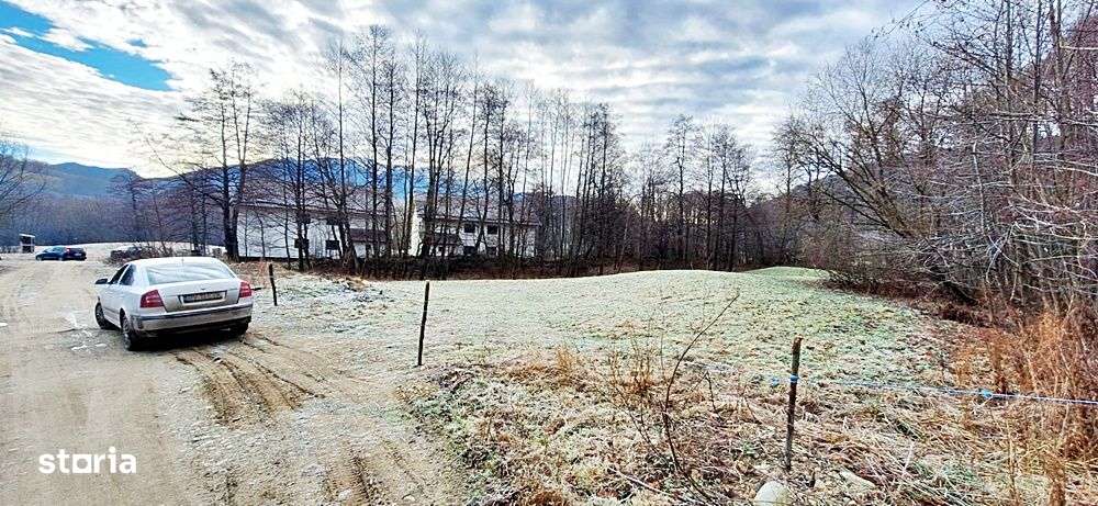 Bran -Predelut, teren intravilan de 1820mp, 29 euro/mp - Imagine principală: 4/11