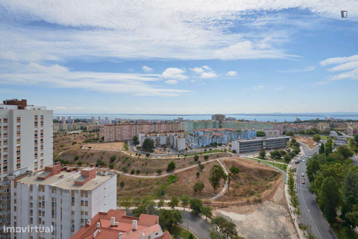 Quarto - localizado em Olaias Lisbon - Grande imagem: 5/10