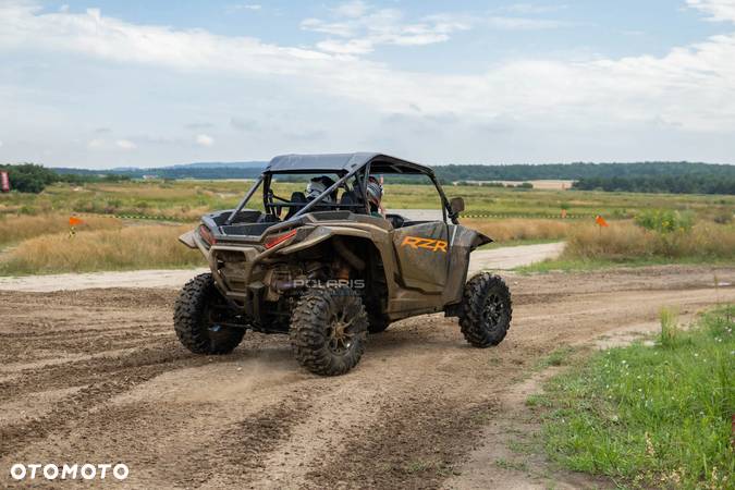 Polaris RZR - 19