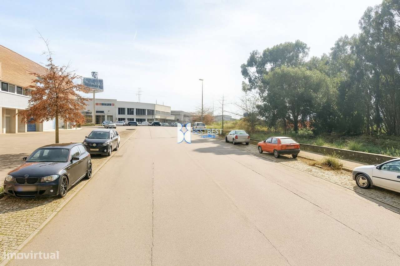 PAVILHÃO INDUSTRIAL-ARRENDAMENTO -ZONA IND.VÁRZEA, BARCELOS - Grande imagem: 4/4