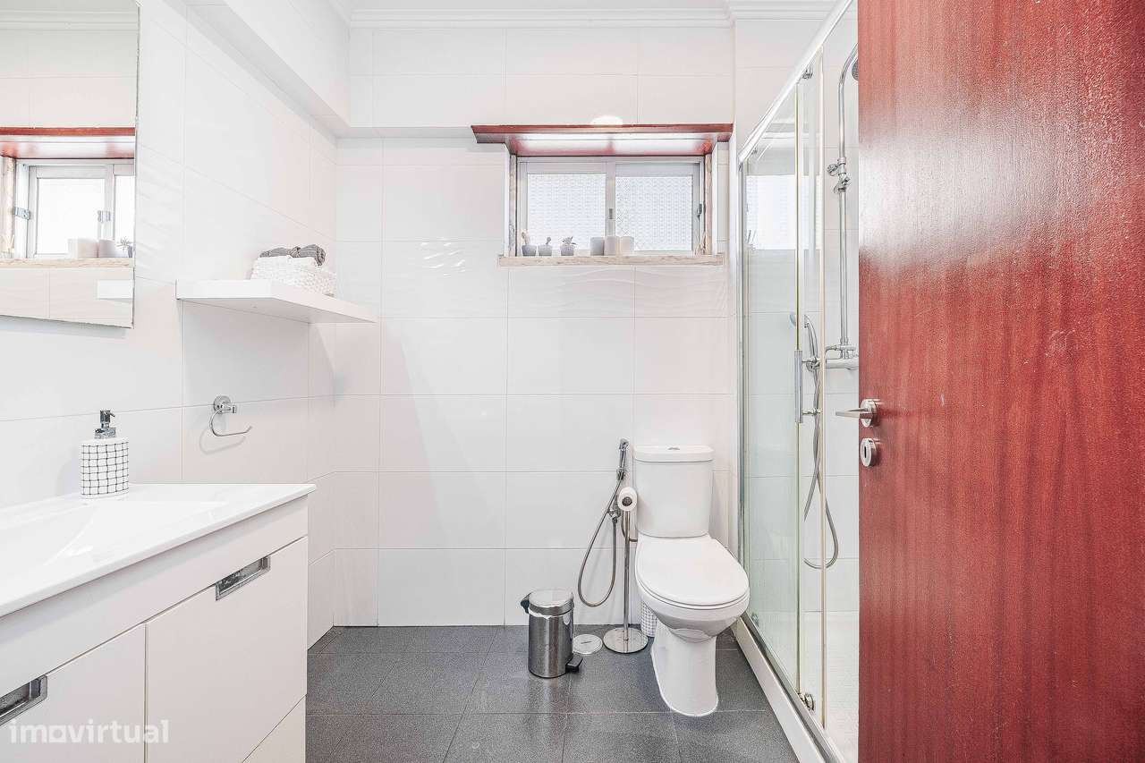 T2 totalmente remodelado no Cacém-22