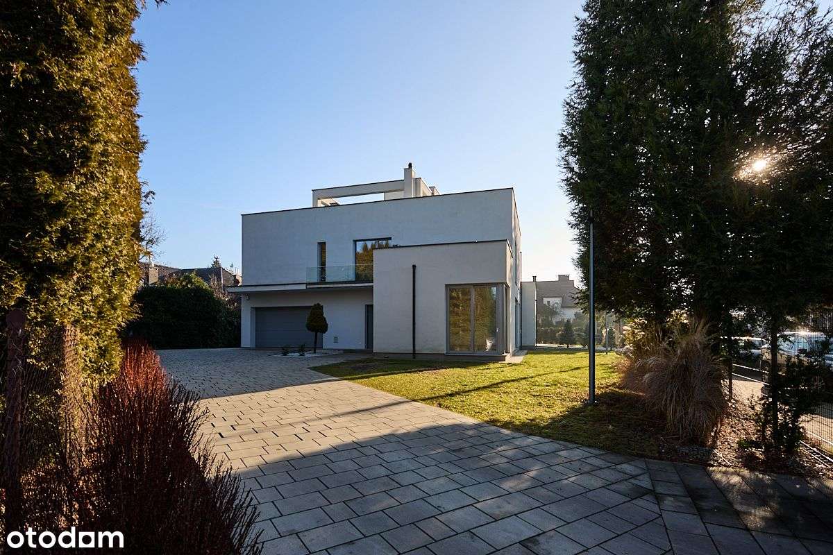 PRESTIŻOWY DOM W WYJĄTKOWEJ LOKALIZACJI WARSZAWY-18