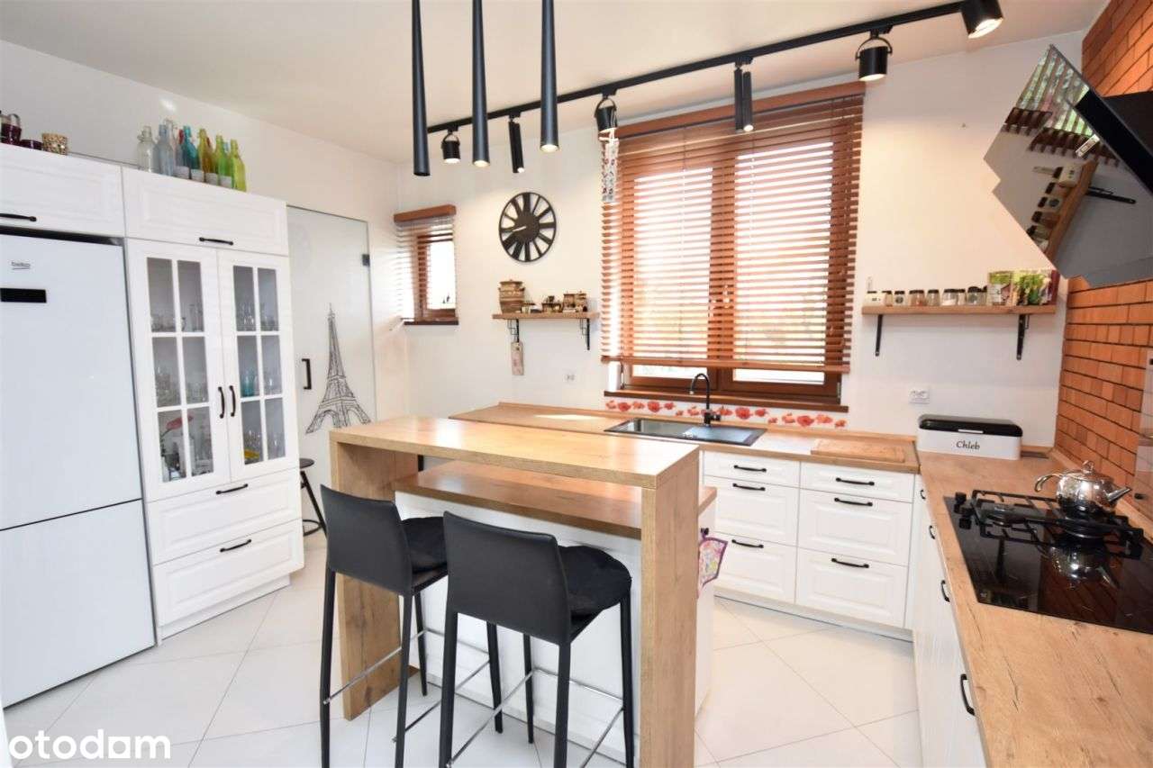 Dom, 270 m², Wola Branicka-3