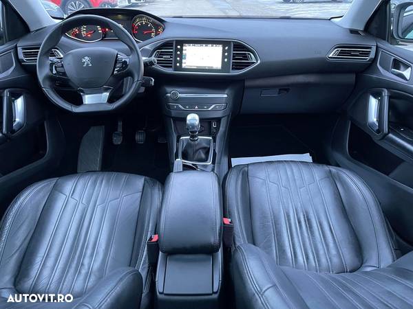 Peugeot 308 SW BlueHDi 120 Stop & Start Niveau 2 Business-Line - 24