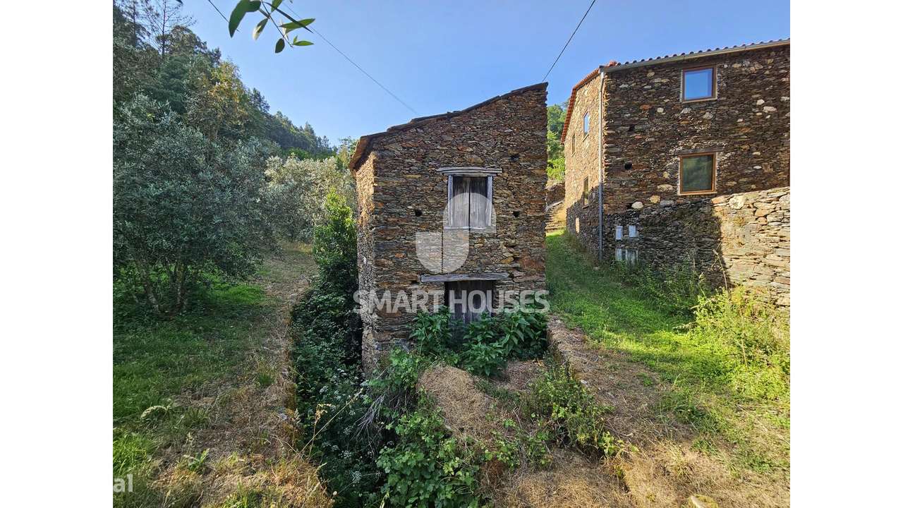 Moradia T3 Caratão c/ terreno junto rio-41