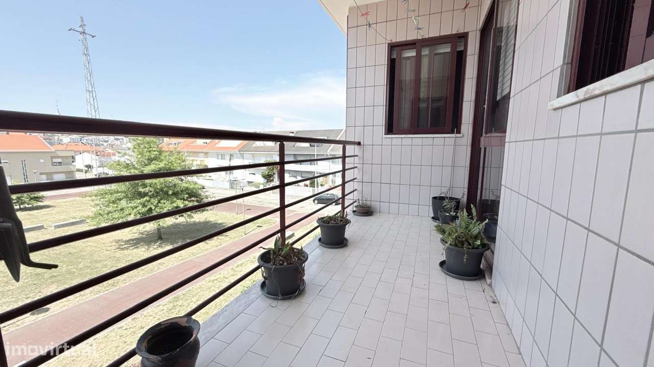 Apartamento T2+1 Duplex, Rechousa - VNGaia-1