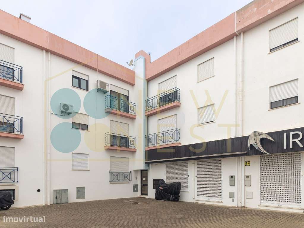 Apartamento T2 em Vila Maria - Semi-Renovado e Mobilado-40