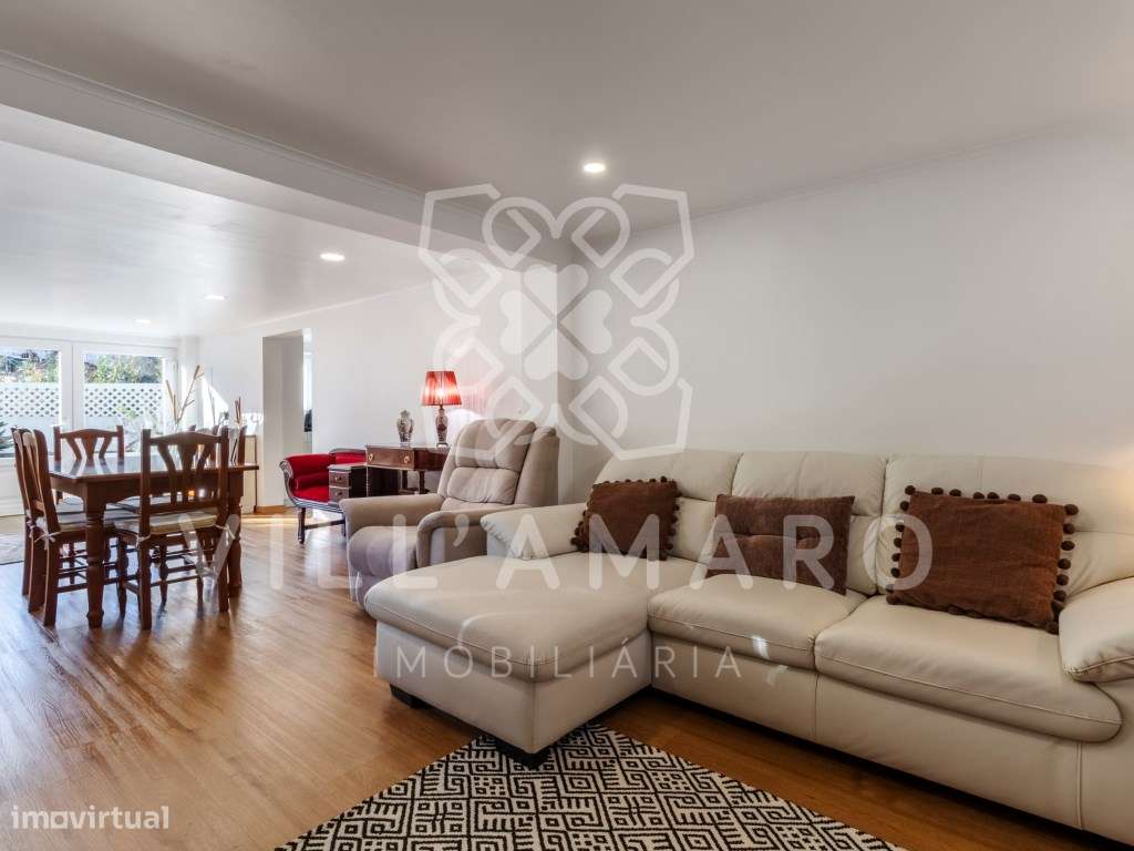 Moradia Bi-familiar térrea T2+1, com cave, renovada, jardim, garage...-23