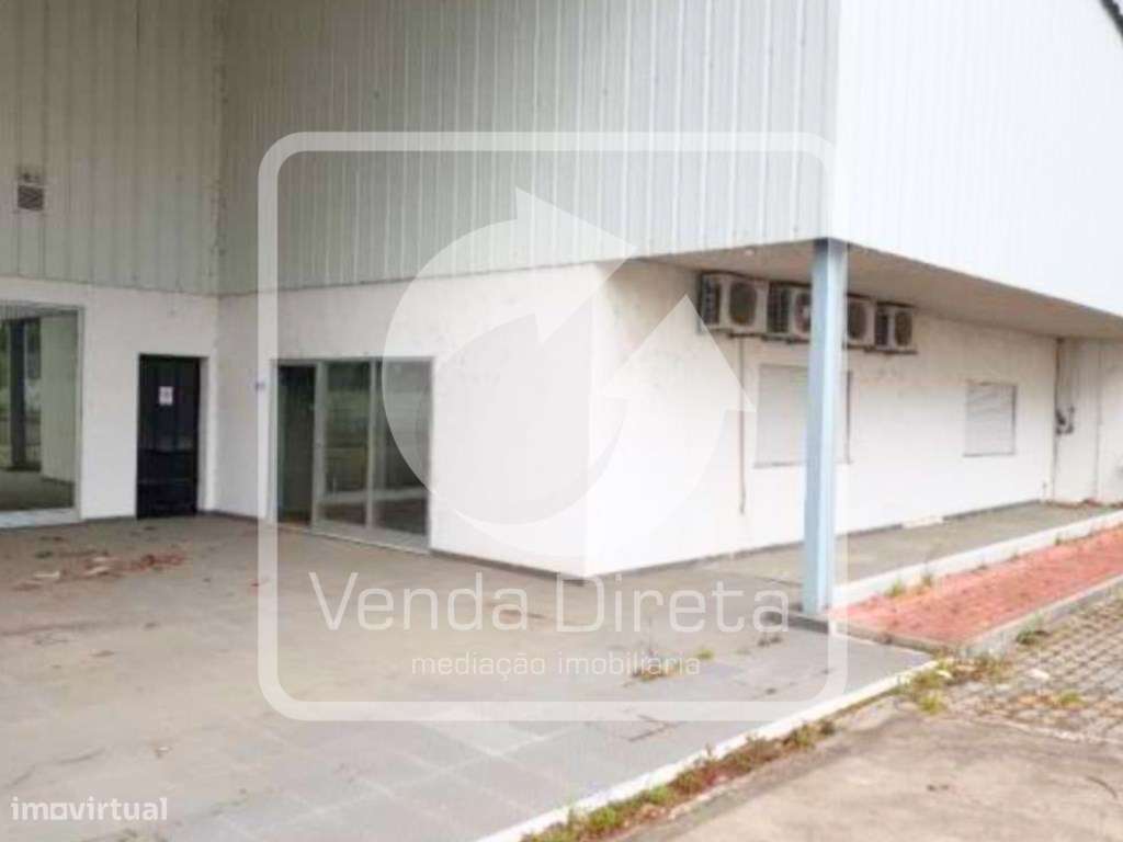 Armazém Industrial, implantado num lote com 10.000 m², na Zona Indu... - Grande imagem: 5/21