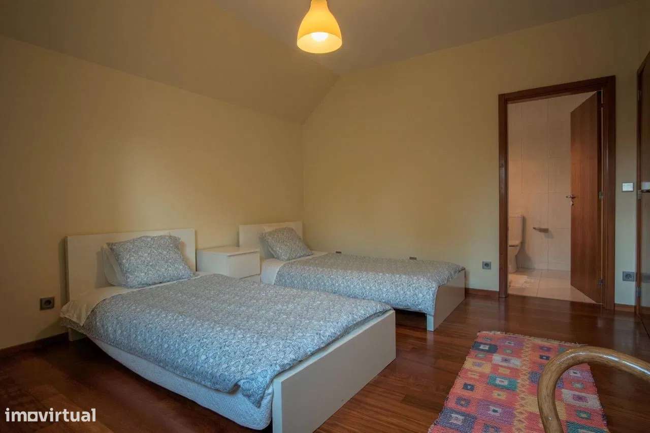 Moradia T5 com Piscina - Esposende-8