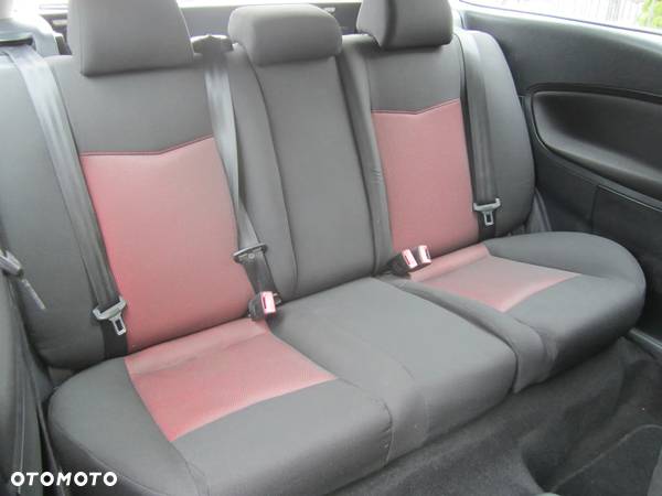 Seat Ibiza 1.4 16V Reference - 8