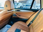 BMW Seria 5 530e xDrive Touring Aut. - 33