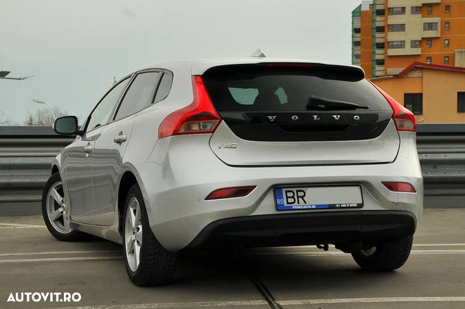 Volvo V40 - 4