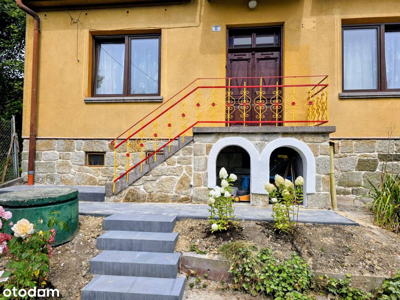 Piękny Dworek przy Rynku - Pełny obrazek: 2/8