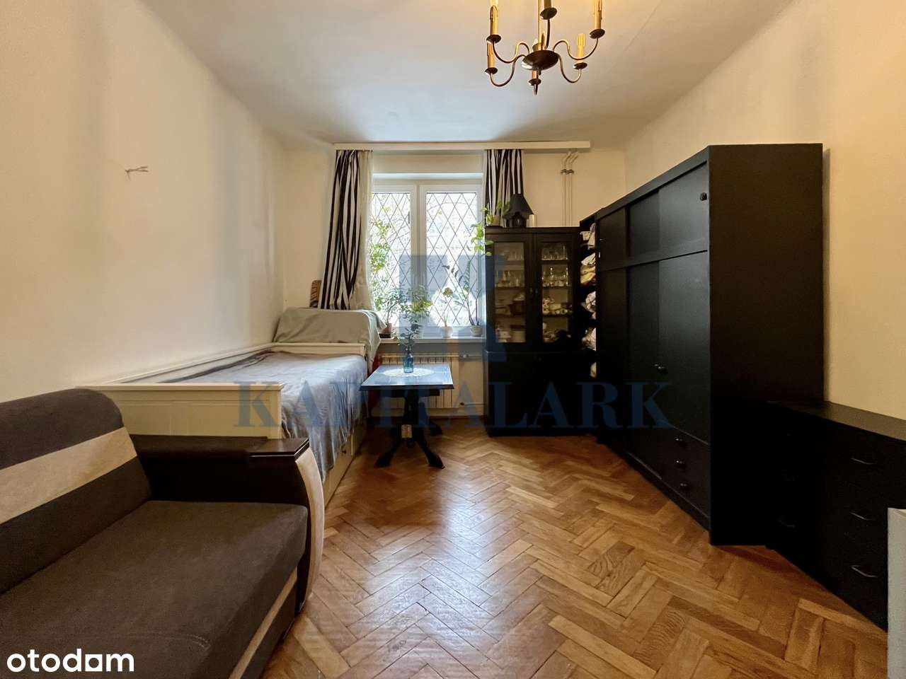 Kawalerka 35,49m2 | kamienica | Plac Hallera | parter |-2