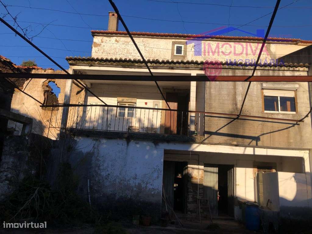 CASA SENHORIAL E TERRENO, CASTANHEIRA DE PERA-12