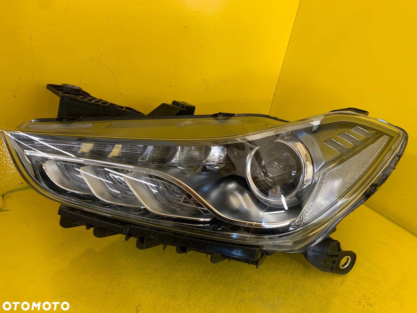 Lampa LEWA Maserati GHIBLI 13-17 BI-Xenon 10L1-T2 - 1