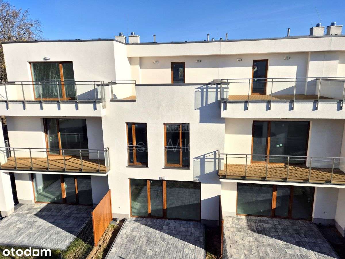 Funkcjonalny segment na początku Ursynowa-16