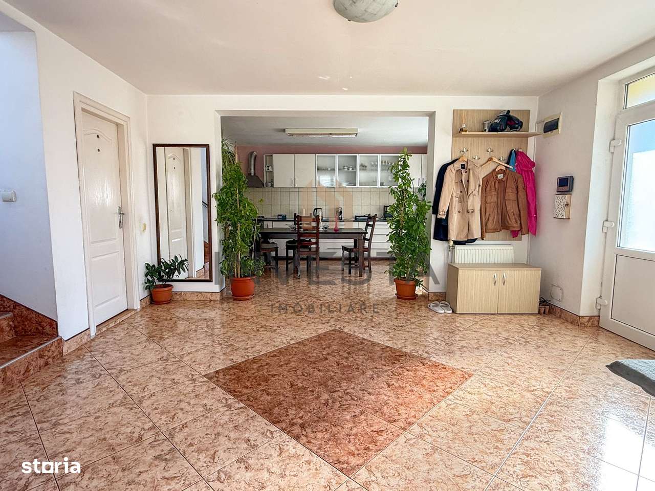 Casa individuala, Cartier Europa, retrasa de la strada principala! - Imagine principală: 5/11