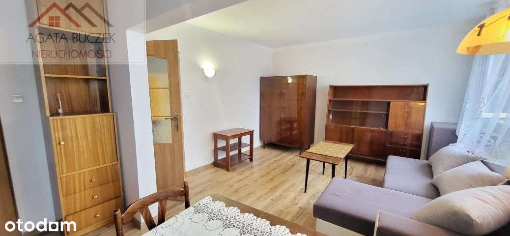 Centrum, 3 pok, wlasny parking-1