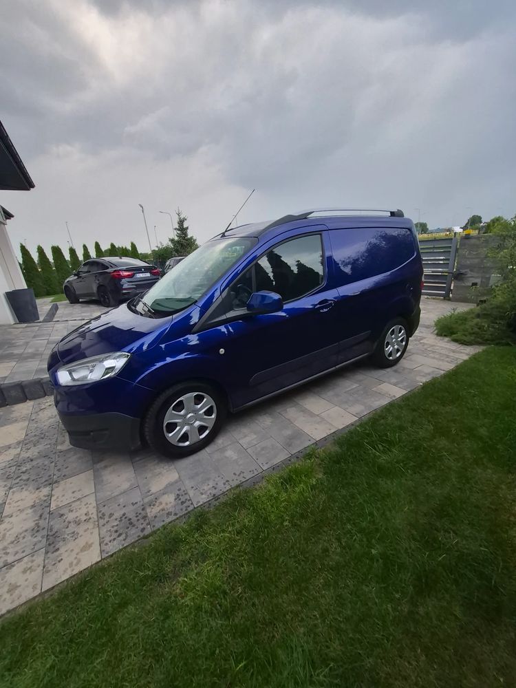 Ford Transit Courier 2017