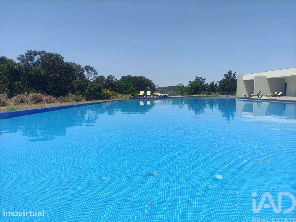 Apartamento T2 em Mexilhoeira Grande de 85 m2
