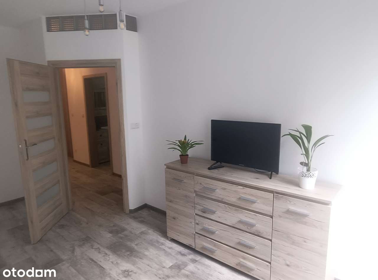 MARATON GARDENS. Mieszkanie. 2 osobne pokoje (kuch, łaz). 43m2 +ogród - Pełny obrazek: 2/18