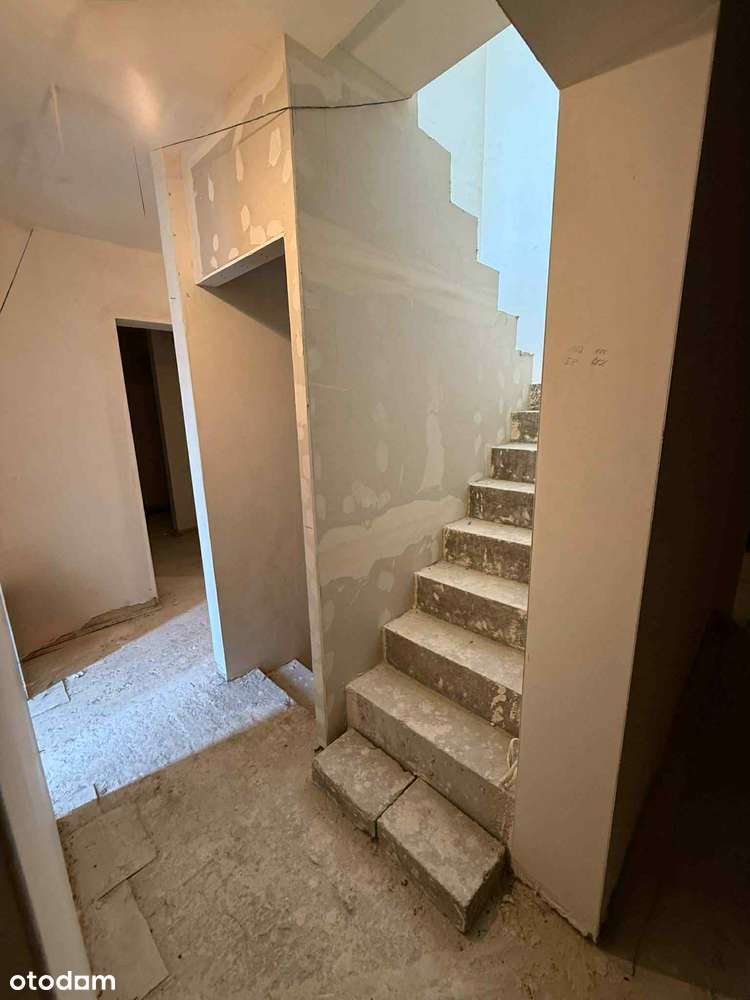 Piękny dom dla dużej rodziny-17