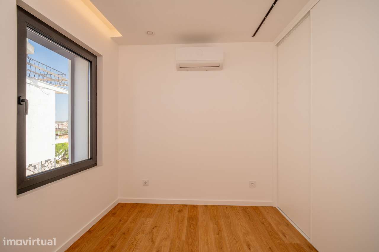 T3 Exclusivo | Design Contemporâneo | prox. à Praia da Areia Branca-39